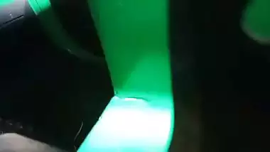 Local lovers from Srilanka fucking inside auto rickshaw