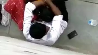 MMS Of Desi Bhabhi Sucking Penis In Beach