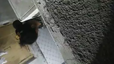 Indian maid bathing voyeur video