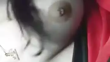 Bangladeshi call girl Mitu showing her tits