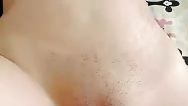 Devar rubs and fingers Bhabhi’s pussy in Indian sex MMS