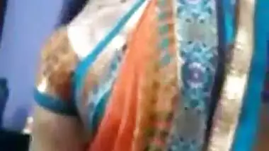 Desi Aunty Showing Pussy to boss