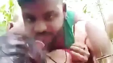 Trapping desi village girl and fucking her outdoor MMS