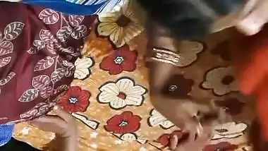 Husband fucking wife pussy after removing the towel