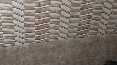 Naked mom bathing caught by horny son for masturbation