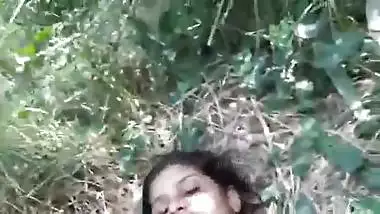 ???? Indian tamil sex secretly in jungal